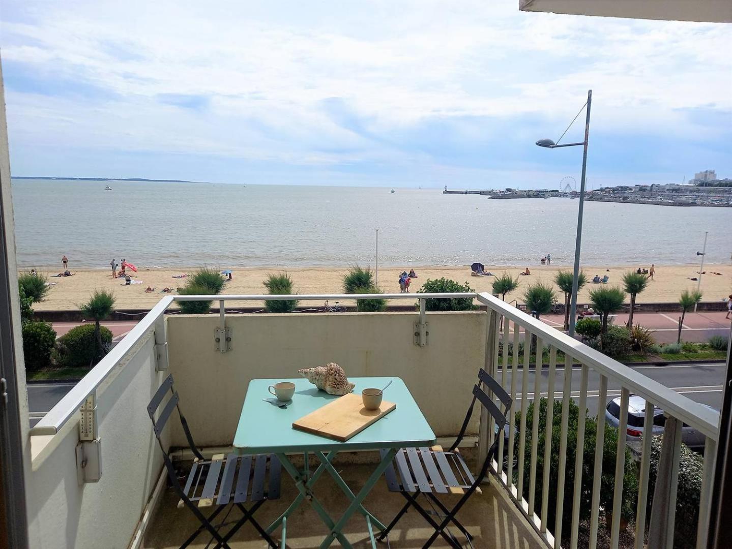 Royan - Vue Mer Pour Cet Appartement Face A La Plage - Grande Conche エクステリア 写真